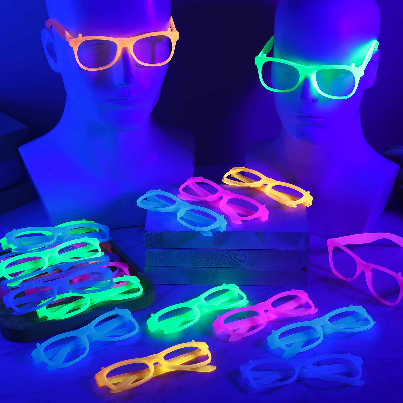 2/12 шт. светящиеся в темноте  – обзор и цена Glow In The Dark Party Glasses